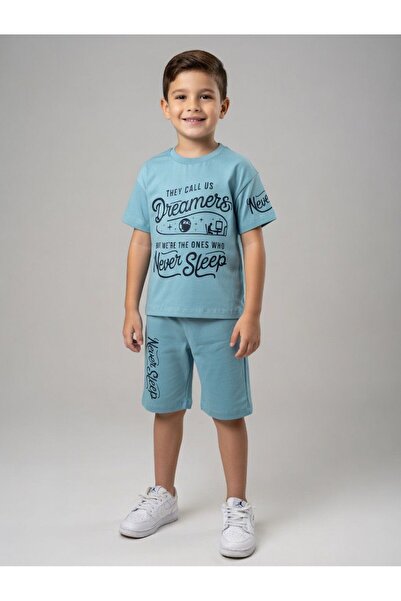 Kids Club Μας αποκαλούν YAZILI ERKEK COCUK TAKIM.