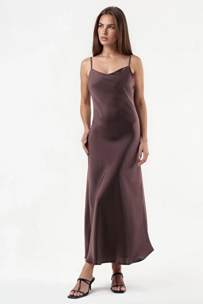 Hiccup Σατέν φόρεμα μίντι σε γραμμή Α με λαιμόκοψη V