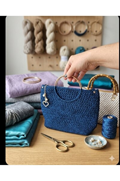 ÜA COLLECTION El örgüsü simli makrome ipten yapılmış şık gece çantası
