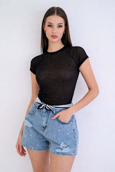 Trend Alaçatı Stili Μαύρη μπλούζα με λαιμόκοψη ποδηλάτου, μανίκια ρεγκλάν και...