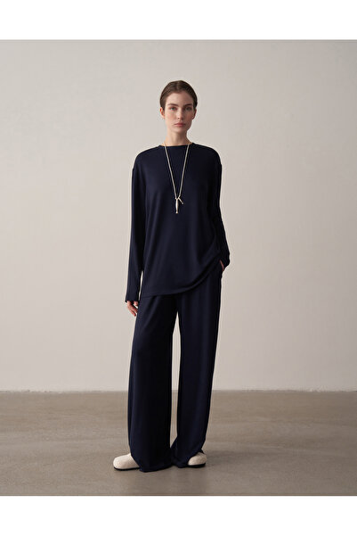 Kuğu Collection Rahat Formlu Bluz Lacivert