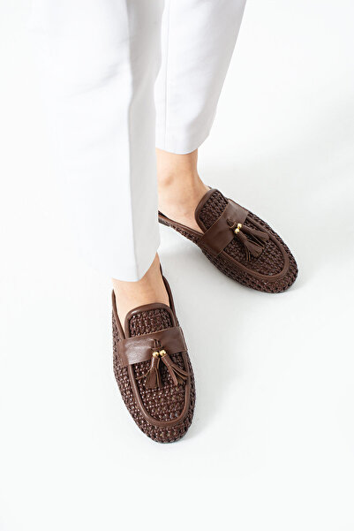 dericia shoes شبشب نسائي مريح للاستخدام اليومي من الجلد الطبيعي باللون البني ...