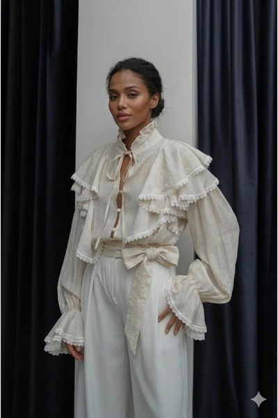 LOKADI Dantel Fisto Detaylı Volanlı Bohem Keten Bluz - Dik Yaka Balon Kol Rom...