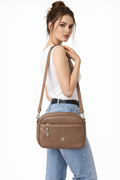 Polo Of Colors Women's Strap Shoulder Bag: a Must-Have Piece in Stylish and E...