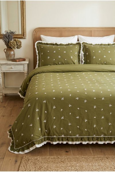 İK TEKSTİL Elora 100% Cotton Double Color Ruffled and Floral Embroidered 6 Piece Double Luxury Duvet Cover Set