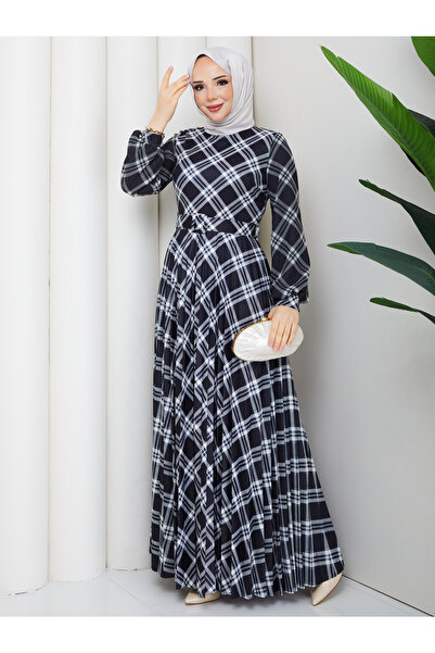 nisanurfashion Dijital Baskılı Ekose Desenli Siyah Pliseli Elbise