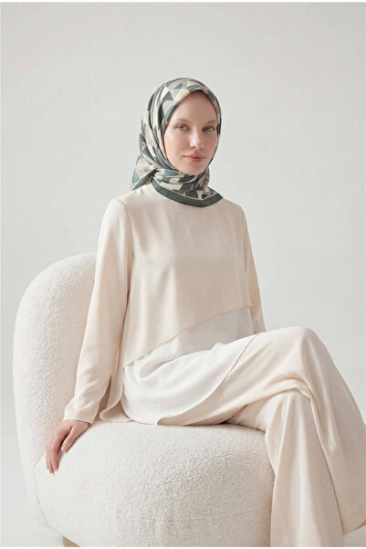 Silk Home Λαμπερό υφασμένο κασκόλ Χακί με ανοιχτό γκρι τόνο και γεωμετρικό σχ...