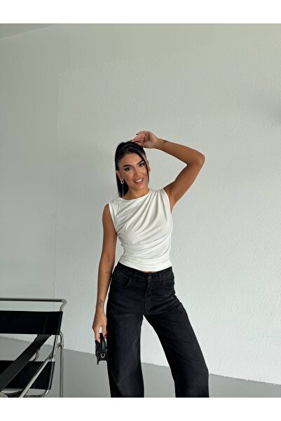 QUTTA Γυναικεία λευκή μπλούζα με μηδενικά μανίκια και τσέπες στους ώμους, από...