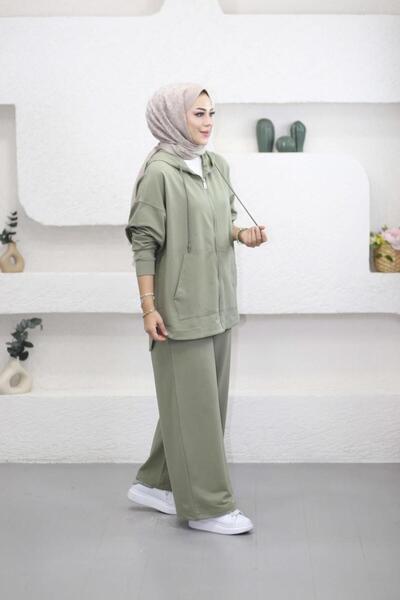 Suede Style 9290 - طقم نسائي أنيق ومريح بقلنسوة وخطوط مزدوجة