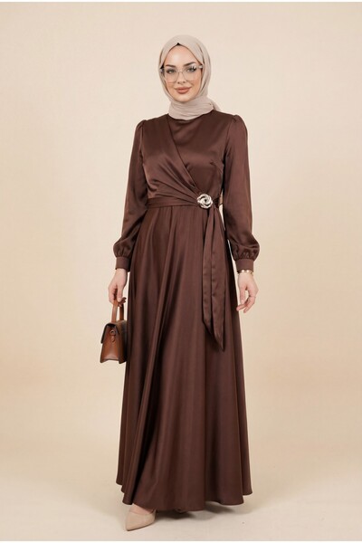 Modamorfo Σατέν βραδινό φόρεμα με δετή πλαϊνή πόρπη στη μέση - καφέ
