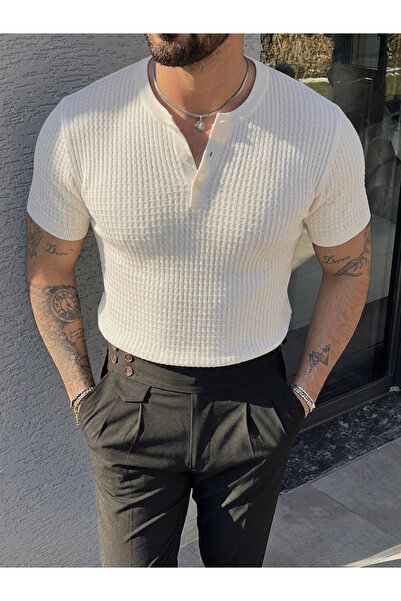 OUTFİT MAN Πλεκτό μπλουζάκι με ανάγλυφα κουμπιά, λευκό