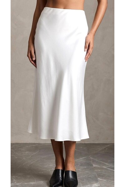 MONAMORE Γυναικεία Λευκή Σατέν Φούστα με Κοψίματα σε Στυλ Βέρεβ