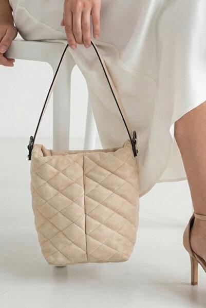 FEMME Soft Textured Quilted Women's Shoulder Bag – Stylish & Everyday Use Jan...