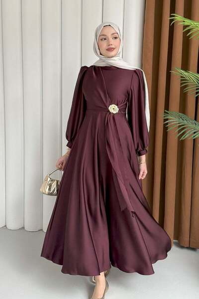 MERVE TESETTÜR Broş Detaylı Premium Kumaş Saten Tesettür Abiye