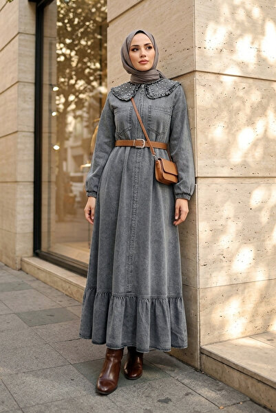 MODAQU Φόρεμα τζιν με φερμουάρ, γιακά μωρού και λεπτομέρεια από πέρλες με ζών...