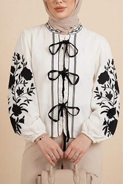 Modamorfo Μπλούζα με μανίκια μπαλόνι και λεπτομέρεια κεντήματος με κορδόνια μ...