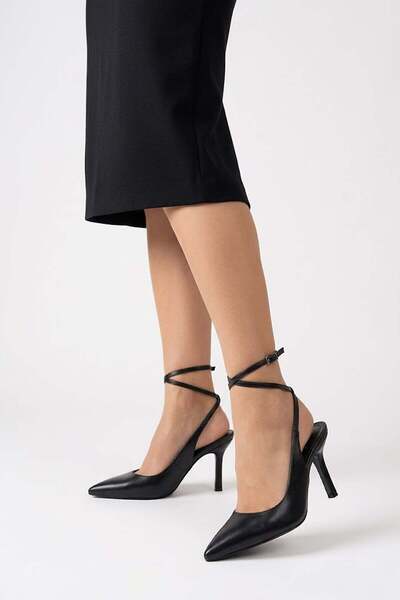 Beety 26BY250.3283 Γυναικεία Κλασικά Παπούτσια με Τακούνι Μαύρα