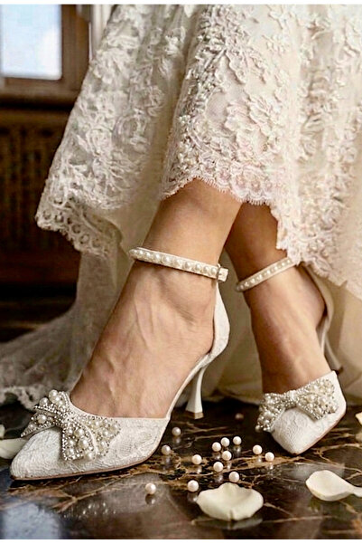 Felisya Butik Βραδινά παπούτσια με δαντέλα και λεπτομέρειες από πέρλες 8,5 εκ...