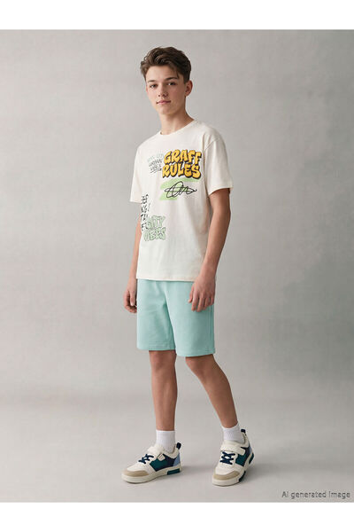 LC Waikiki Lcw Kids White Printed Boys' T-Shirt and Shorts