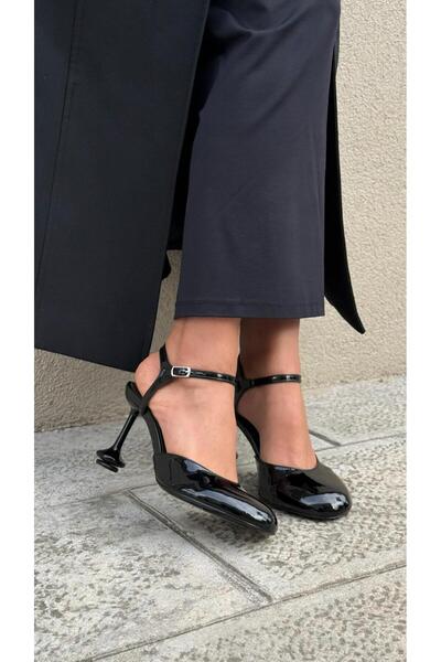 Naz Luxury Shoes RENETA BEBE BURUN TOPUKLU AYAKKABI