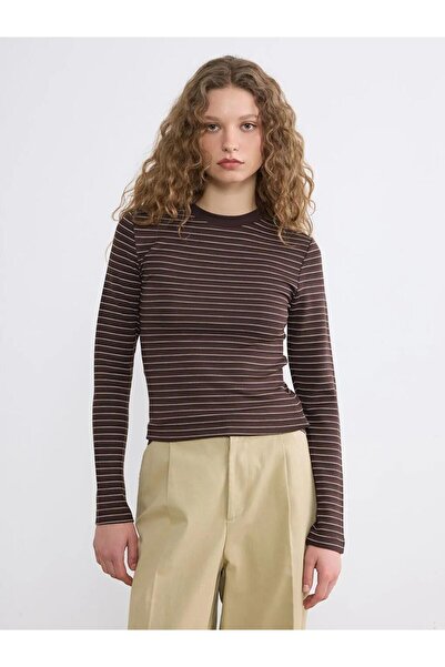 LC Waikiki Γυναικείο μπλουζάκι με ριγέ λαιμόκοψη (S6)