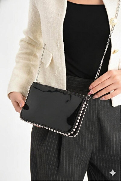 Madame Γυναικεία τσάντα πορτοφόλι από λουστρίνι με χάντρες & λουράκι με σταυρ...