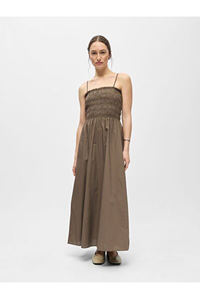 Object Kleid Gesmoktes Träger