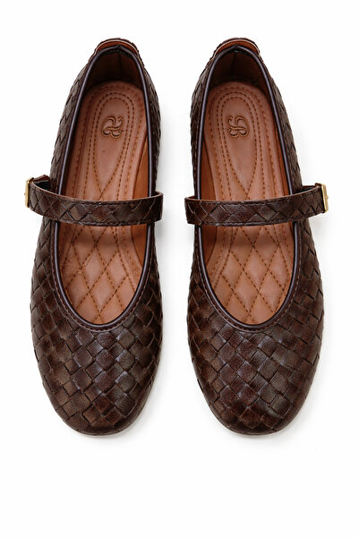 Ayakkabı Vakti Γυναικεία πλεκτά παπούτσια μπαλαρίνας σε καφέ χρώμα με αγκράφα...