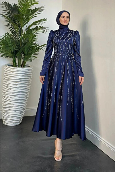 Tesettür Diyarı Βραδινό φόρεμα χιτζάμπ από σατέν ύφασμα με κομψή εφαρμογή Ama...