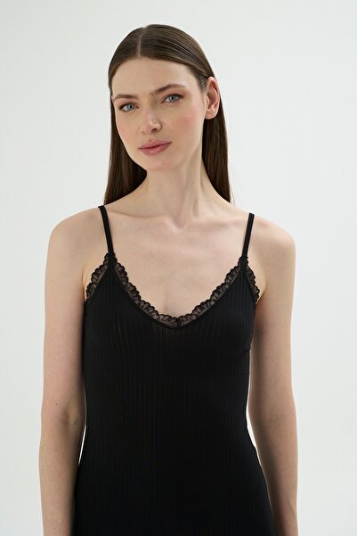 Sevim 17868 ЖІНОЧА КОРОТКА НІЧНА СОРОЧКА НА ТОНКИХ БРЕТЕНЬКАХ