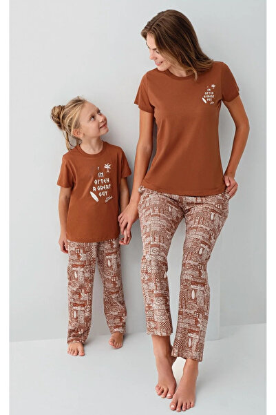 Arnetta Σετ πιτζάμες για μαμά και κόρη (με δώρο κάλτσες), (τα μεγέθη πωλούντα...