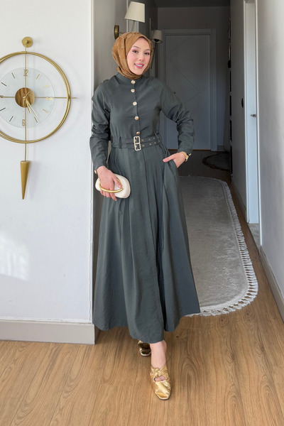 Tesettür Diyarı Φόρεμα Τεσεττούρ με διπλή ζώνη και πόρπες από ύφασμα Fulaz Ba...