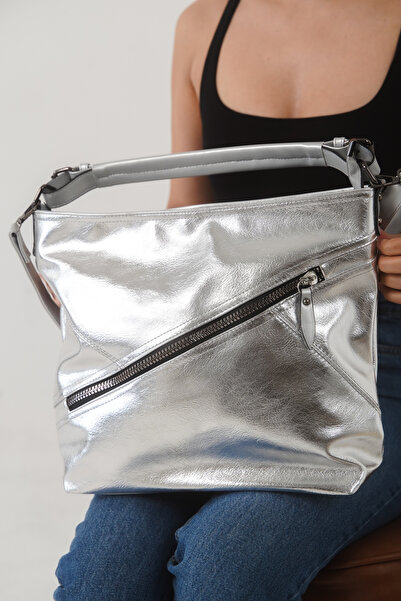 FEMME Kelis Silver Γυναικεία Τσάντα Ώμου – Κομψή και Ευρύχωρη με Λεπτομέρεια ...