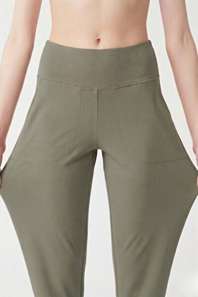 EMFURE Kadın Haki Çift Cepli Yüksek Bel Jogger Eşofman Altı ve Fermuarlı Büstiyer Crop Alt Üst Takım