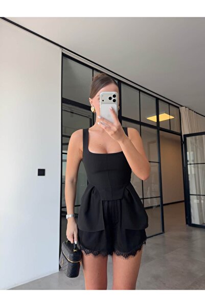 BB Bensu Buyruk ΜΠΛΟΥΖΑ ΜΕ ΤΕΤΡΑΓΩΝΟ ΓΙΑΚΑ ΚΑΙ ΒΟΛΑΝΑ, ΜΑΥΡΗ