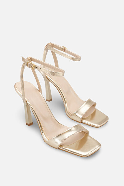 NITU Shoes Светлозлатисти обувки на ток с каишка на глезена, 11 см ток