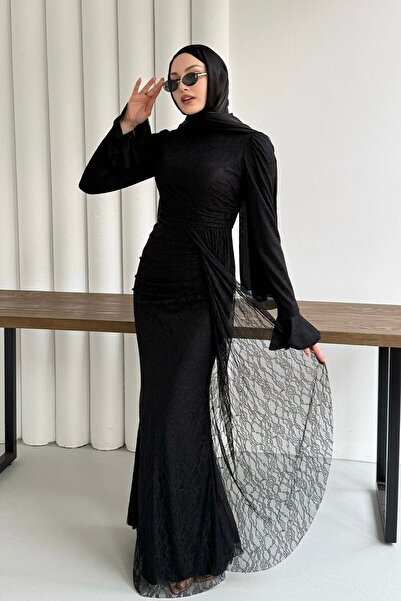 Modaensarbutik Elegance Dantel ve Volan Detaylı Tesettür Abiye-SİYAH