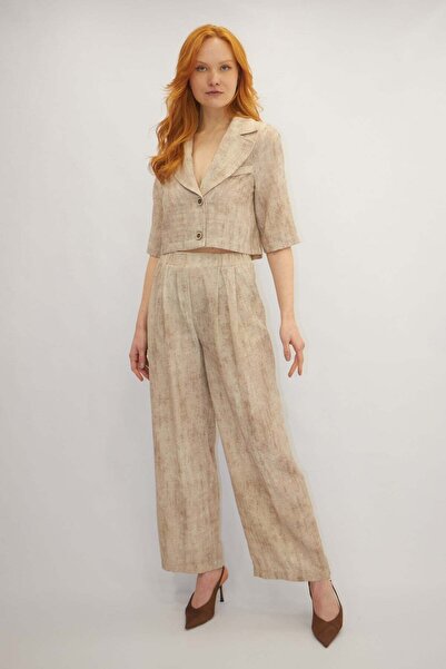 ONNO PRIVE Button Detailed Suit Beige