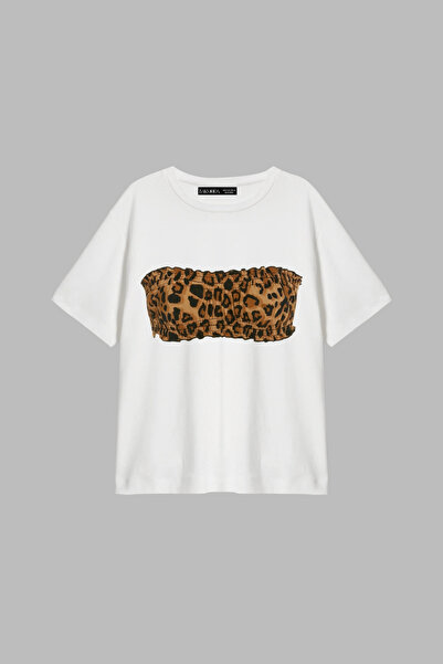 Bak Moda Γυναικείο μπλουζάκι Leopard Top με τύπωμα Relaxed Fit σε λευκό χρώμα