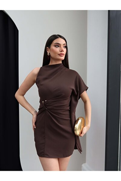 ESRAHELVACI Μίνι φόρεμα με λεπτομέρεια αγκράφα και μονό μανίκι