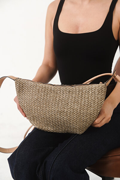 FEMME Women's Straw Weave Shoulder Bag with Tassel Detail and Zipper, Daily S...