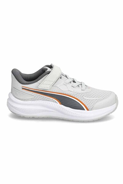 Puma حذاء رياضي رمادي اللون للأطفال - حذاء للمشي والجري اليومي