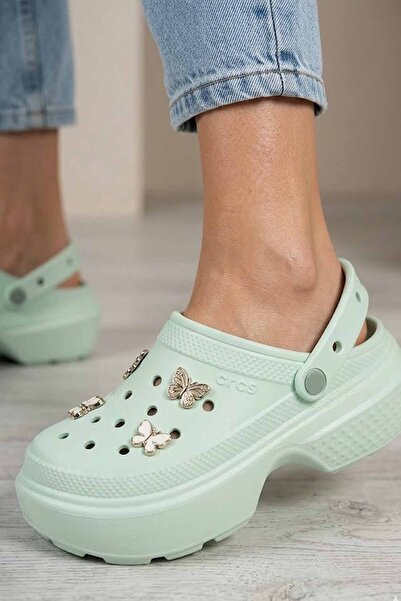 Kinetix Γυναικεία πράσινα πέδιλα και παντόφλες με ψηλή πλατφόρμα και λεπτομέρ...