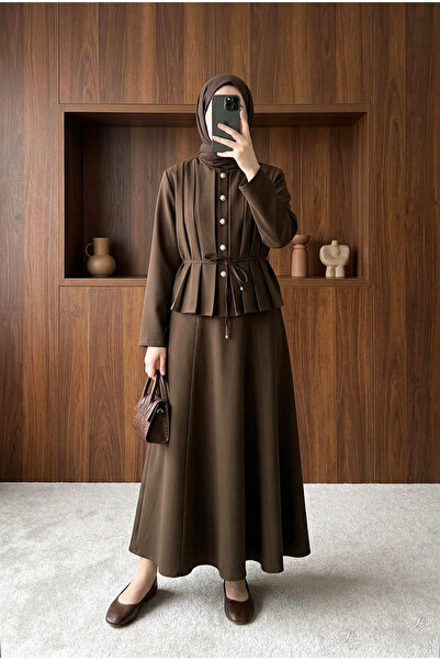 MODAQU Σετ Κρεπ με Πλισέ Φούστα και Κουμπιά - Καφέ