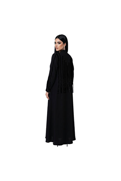 MyesuQ عباية سوداء ملكية بتصميم البليزر المبتكر ومزينة بشرائط خيوط الشراشيب المنسدلة.