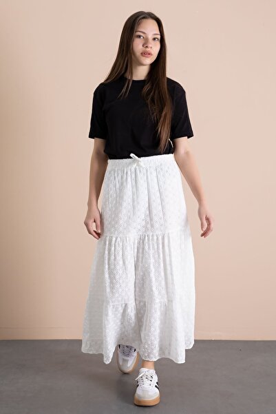 Cansın Mini Fusta albă cu tăietură lungă și volane pentru fetițe 23777