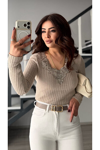 Oslove Stone Collar Lace Trim Slim Knitwear Blouse