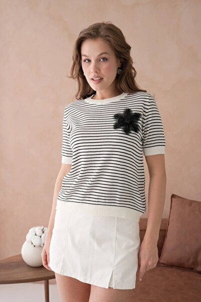 Park Karon 10151 Women's Crew Neck Appliqued Striped Knit Sweater