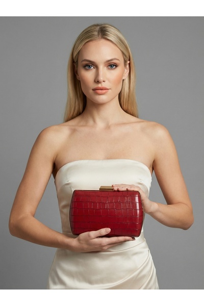 Biçanta Γυναικεία βραδινή τσάντα φορέματος σε μπορντό χρώμα, ματ δερμάτινη με...