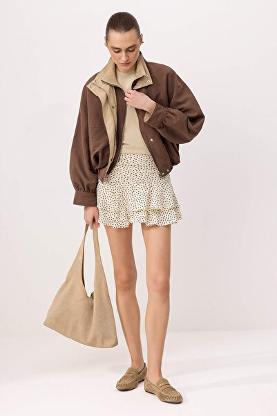 Trendyol Kollektion Brauner, schmaler Jackenmantel mit kontrastfarbenem Krage...